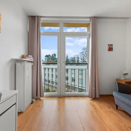 Quiet 3-bedroom Flat. Old Town.